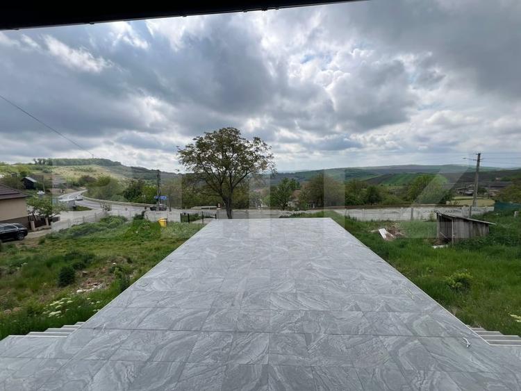 Casă individuală cu 3 camere cu Canalizare în Sud
