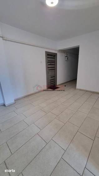 Apartament cu 2 camere, mobilat în Metalurgiei