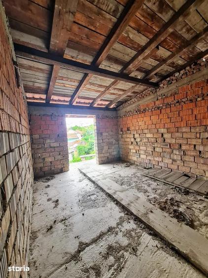 Casă cu 4 camere cu Teren 284 Mp în Iorga