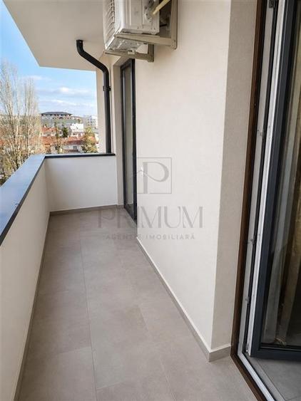 Apartament cu 2 camere semidecomandat, mobilat în Aradului