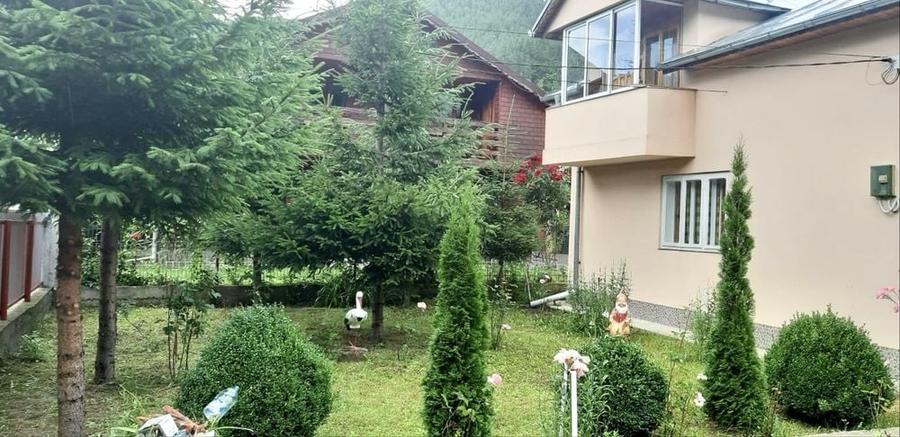 Casă cu 4 camere în Lepșa