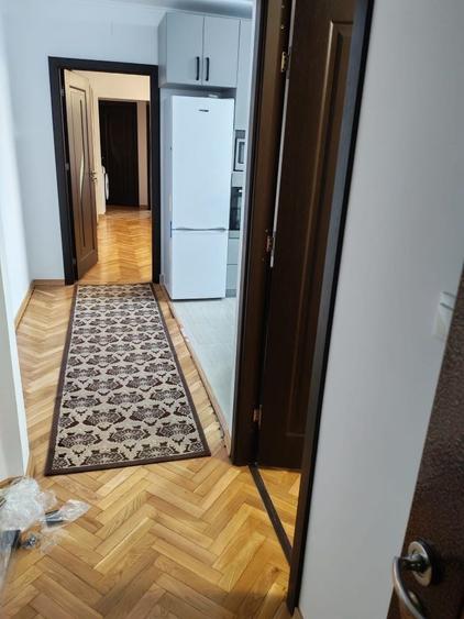 Apartament cu 3 camere în Nufărul