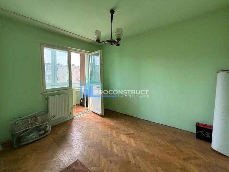 Apartament cu 3 camere nedecomandat, mobilat în Șagului