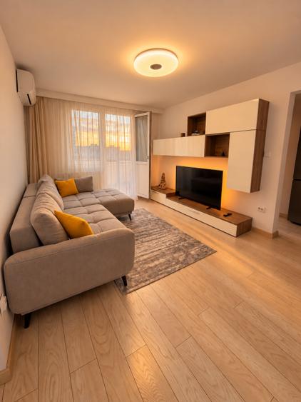 Apartament cu 3 camere semidecomandat, mobilat în Giurgiului