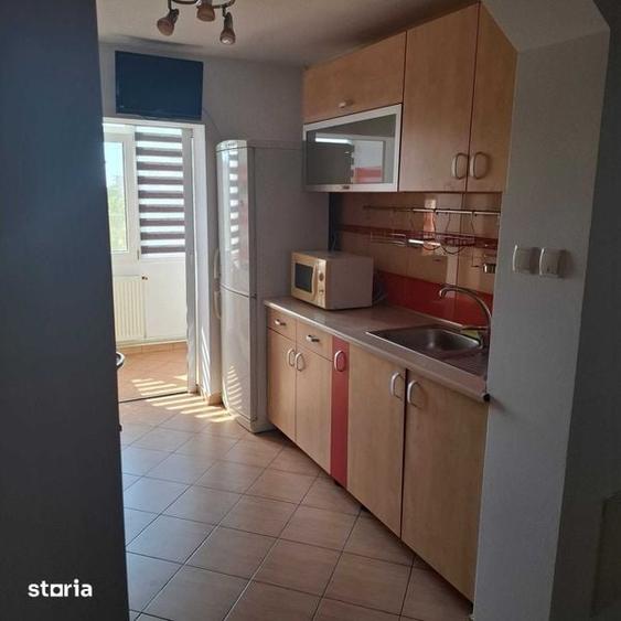 Apartament cu 3 camere în Mihai Bravu