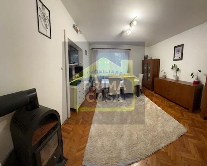 Casă individuală cu 4 camere cu Canalizare în Central