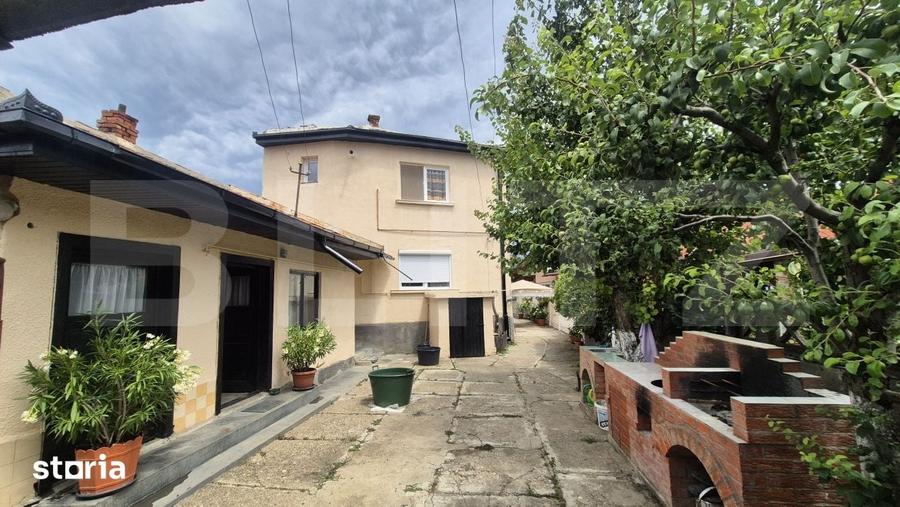 Casa 4 dormitoare, 220 mp, teren 500 mp, zona Titulescu - 12