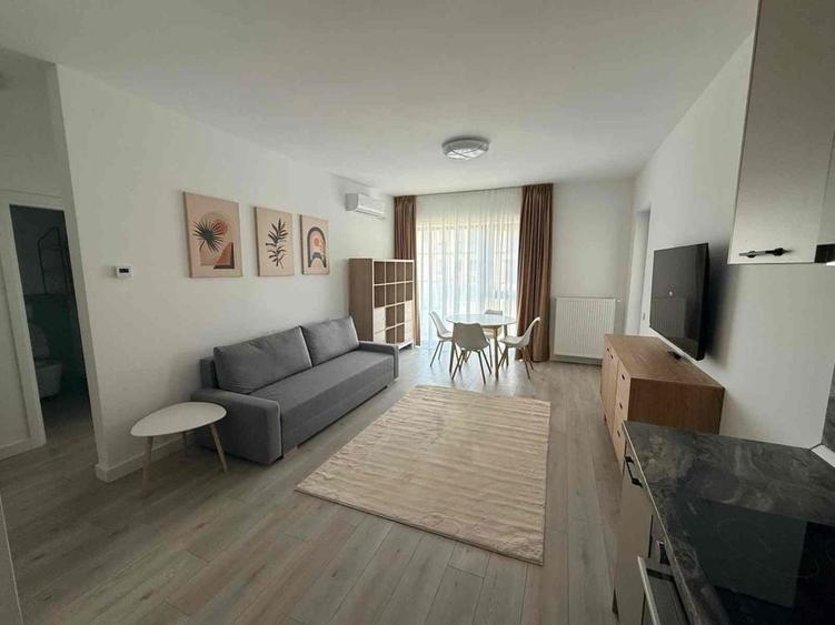Apartament cu 2 camere decomandat în Central