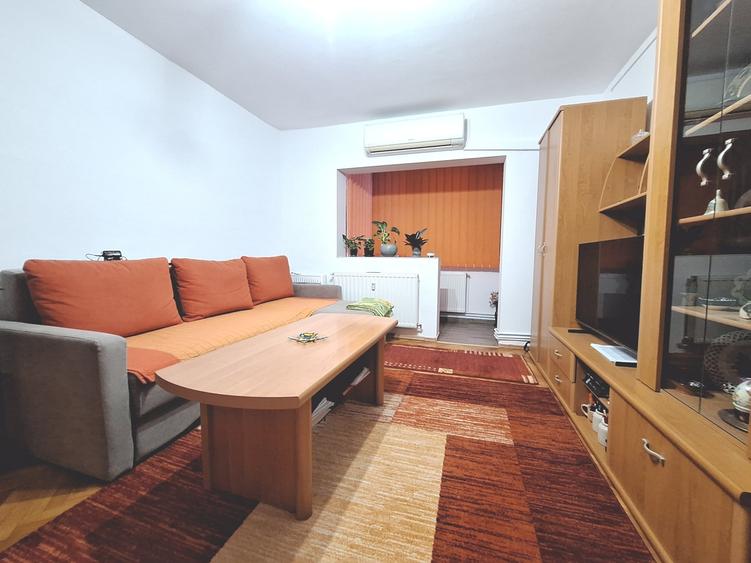 Apartament cu 2 camere semidecomandat, mobilat în Girocului