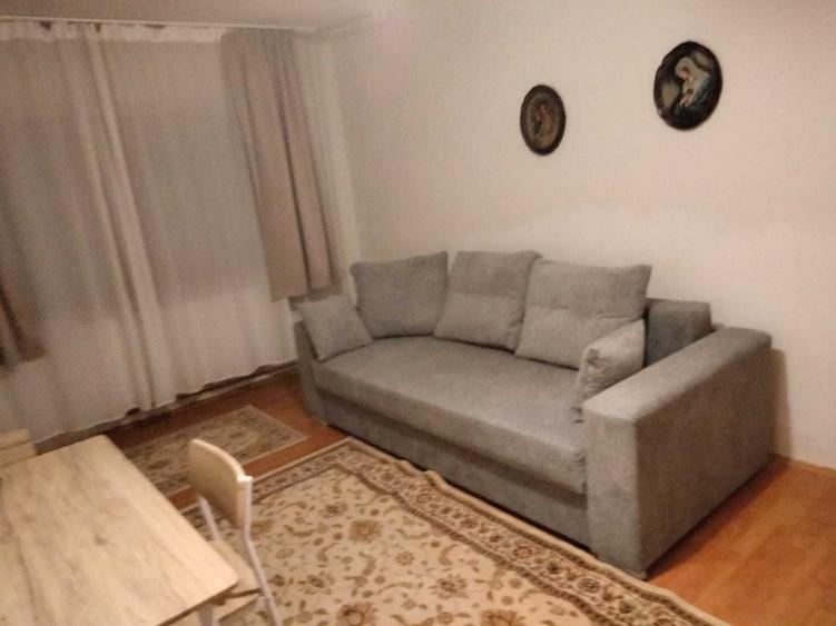 Garsonieră decomandată în Dorobanților