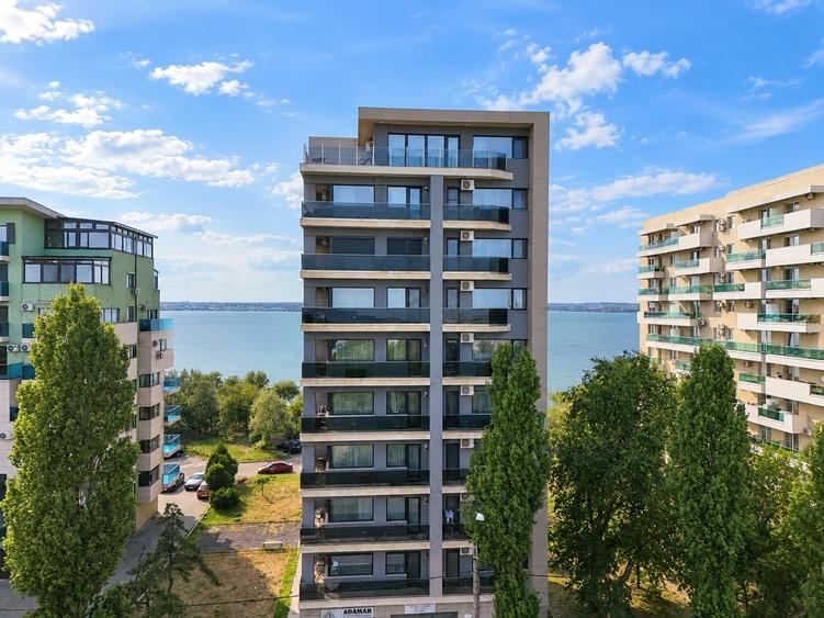 Apartament cu 2 camere semidecomandat, mobilat în Mamaia