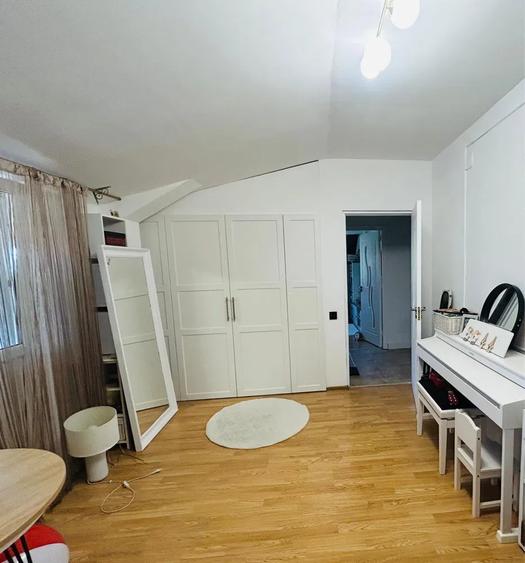 Apartament cu 2 camere decomandat, mobilat în Nicolina