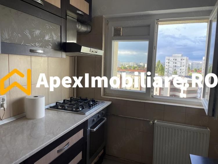 Apartament cu 3 camere semidecomandat, mobilat în Titan