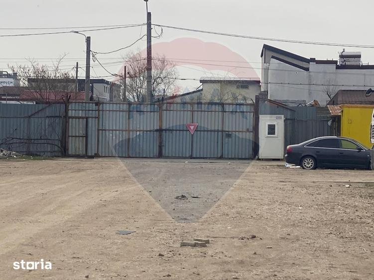 Teren de 2000 mp, în Progresul