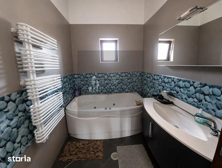 Casă cu 7 camere cu Canalizare în Tineretului
