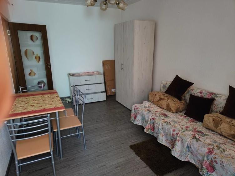 Garsonieră decomandată în Dumbrava 2