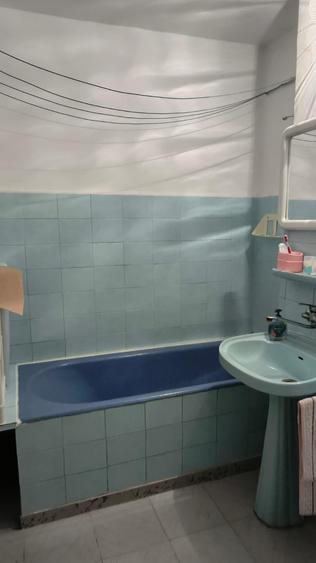 Apartament cu 3 camere decomandat în Inel I