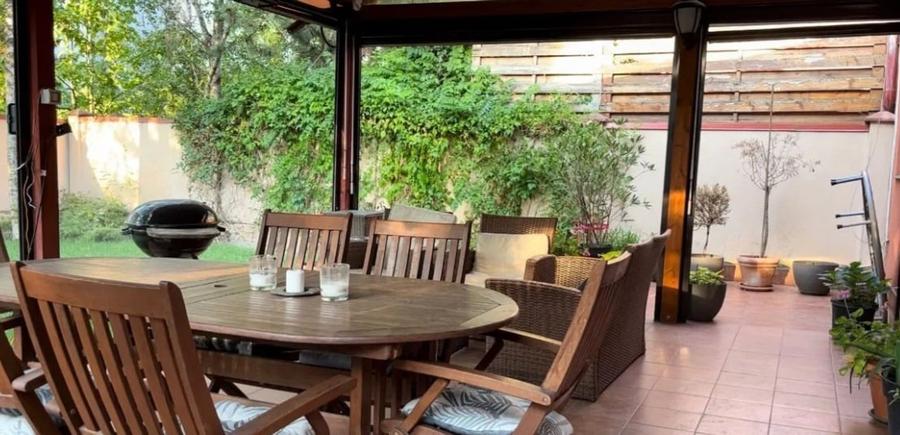 Casă individuală cu 6 camere cu Canalizare în Pipera