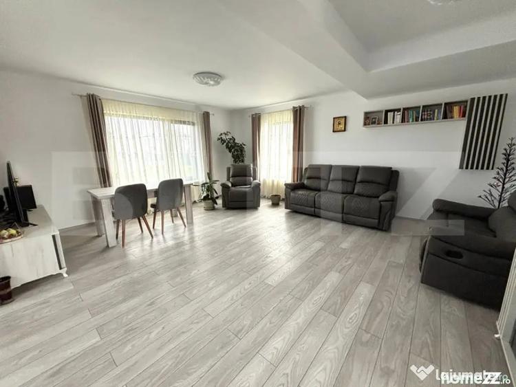 Casă cu 4 camere cu Teren 1000 Mp în Săcueni