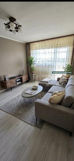 Apartament cu 4 camere decomandat, mobilat în B-dul București