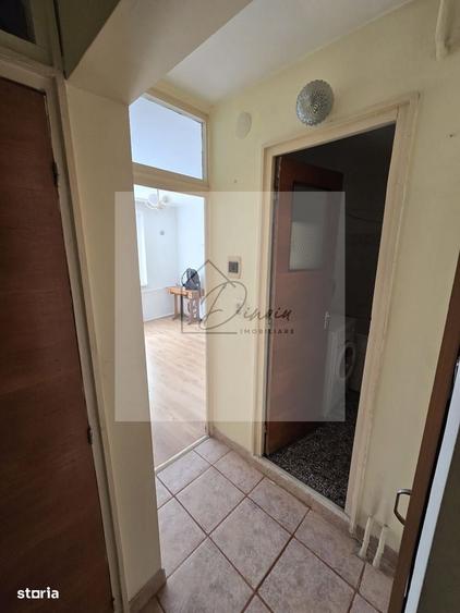 Apartament cu 2 camere decomandat în Crângași
