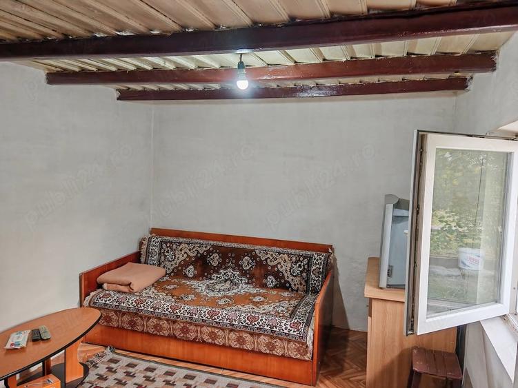 Casă cu Teren 700 Mp în Lanurile