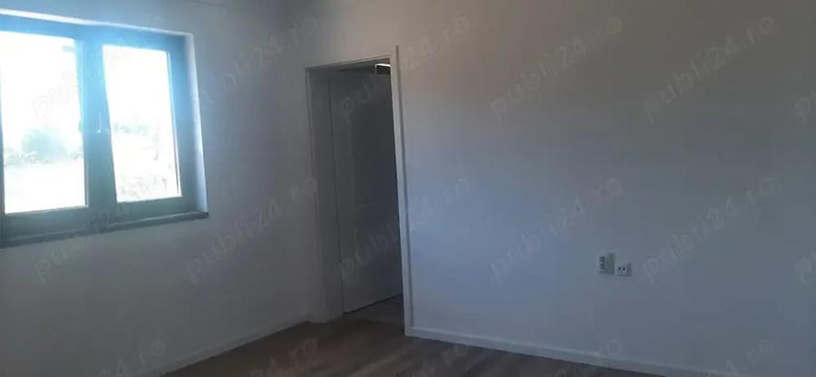 Vand Casa an Gri cu Gradina - 4