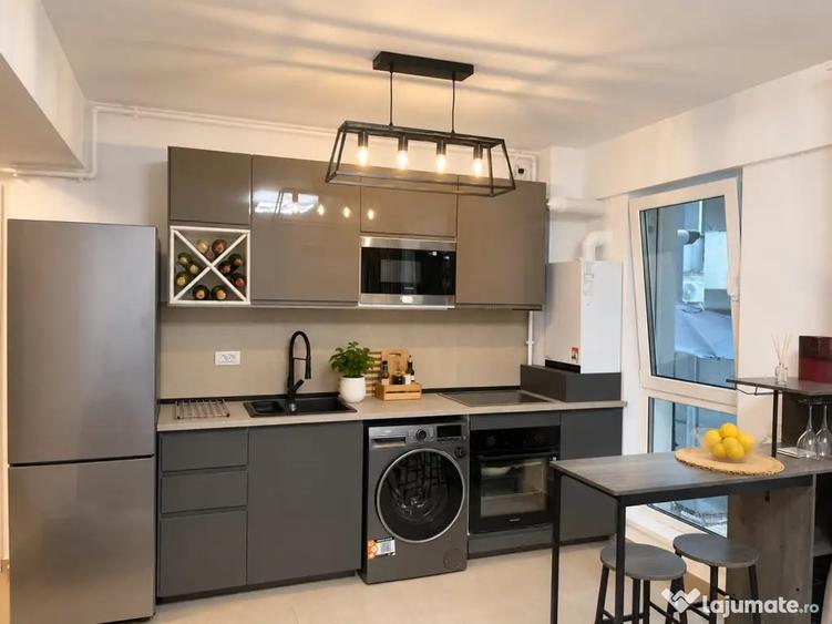 Apartament cu 2 camere decomandat în 13 Septembrie