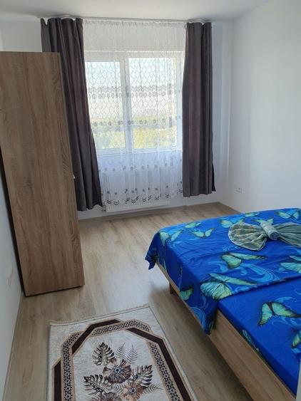 Apartament cu 2 camere semidecomandat în Berceni