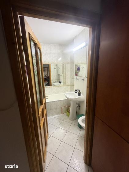 Apartament cu 3 camere în George Enescu