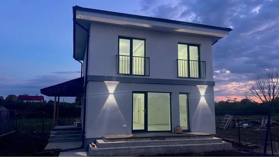 Casă cu 3 camere cu Teren 220 Mp în Central