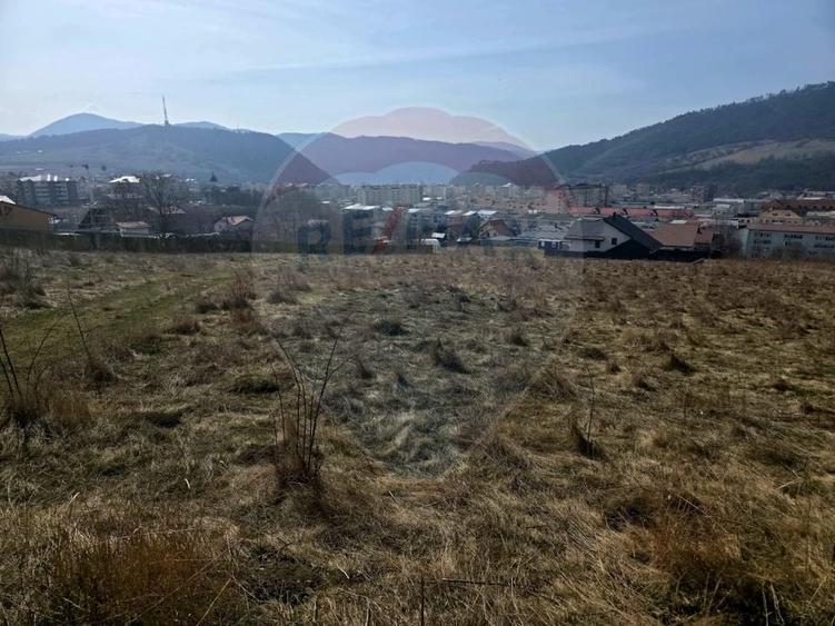 Teren Construcții intravilan de 2606 mp, în Calea Romanului