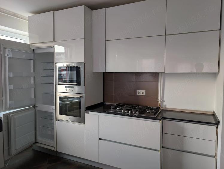 Apartament cu 3 camere decomandat în Avantgarden