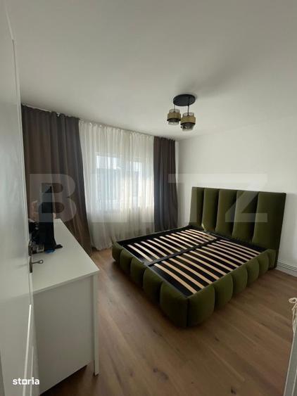 Apartament cu 3 camere decomandat, mobilat în Rovine