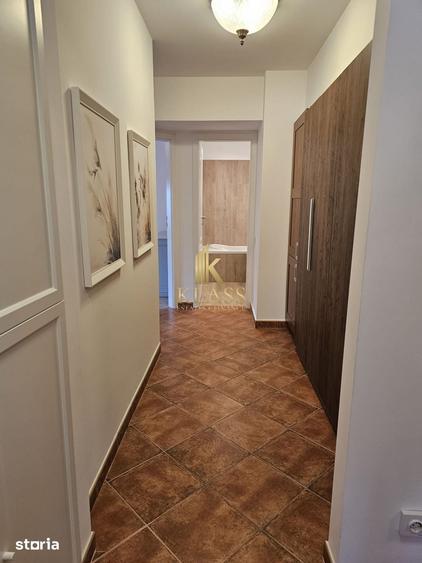 Apartament cu 3 camere în Centrul Civic