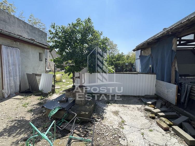 Casă individuală cu 3 camere cu Canalizare în Dâmbovița