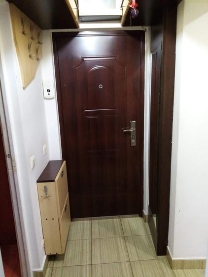 Garsonieră decomandată în Ipotești