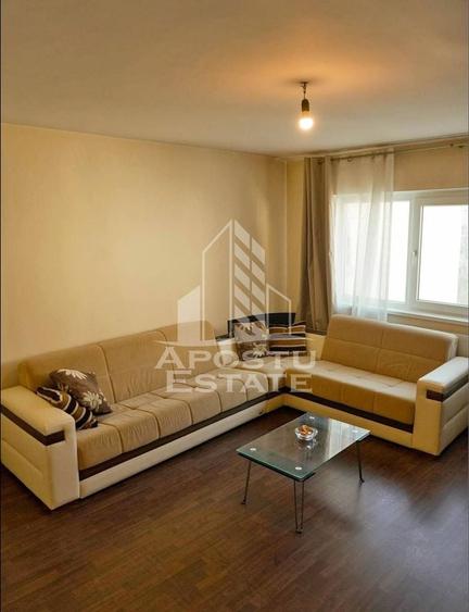 Apartament cu 3 camere decomandat în Bucovina