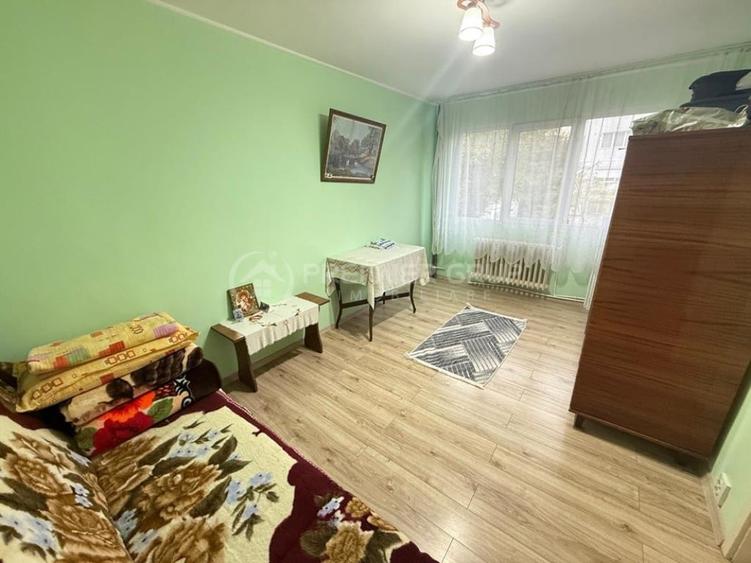 Apartament cu 2 camere în Podu Roș