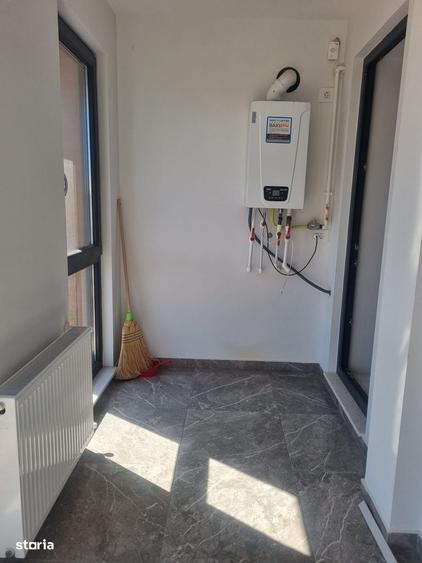 Apartament cu 3 camere în Carrefour