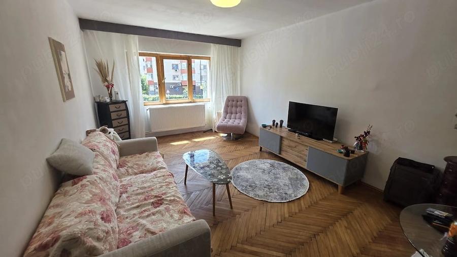 Apartament cu 2 camere decomandat în Far