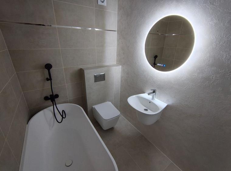 Penthouse cu 4 camere decomandat în Șelimbăr