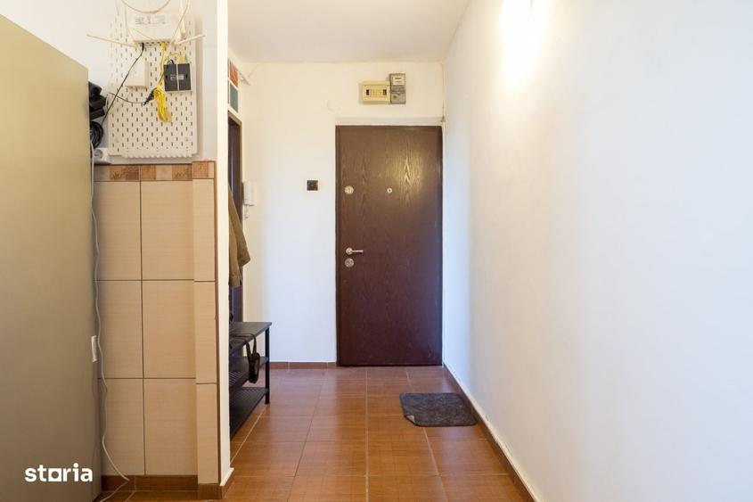 Apartament cu 2 camere, mobilat în Eroii Revoluției
