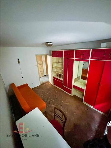 Apartament cu 2 camere decomandat în 7 Noiembrie