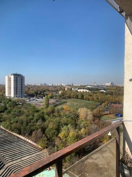 Inchiriez Garsoniera vedere la parc, 7 minute metrou, amfiteatru residence - 7