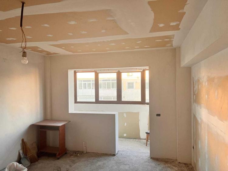 Apartament cu 3 camere decomandat în Ultracentral