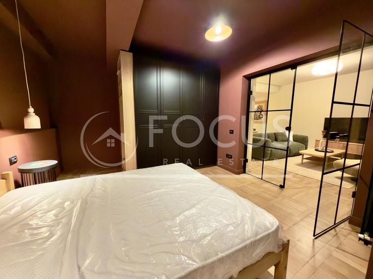 Apartament cu 3 camere semidecomandat, mobilat în Calea Victoriei