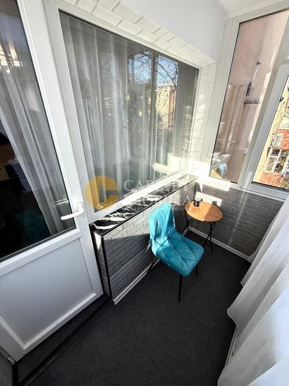 Apartament cu 2 camere semidecomandat, mobilat în Podu Roș