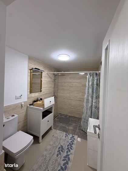 Casă cu 5 camere cu Teren 2000 Mp în Valea Argovei