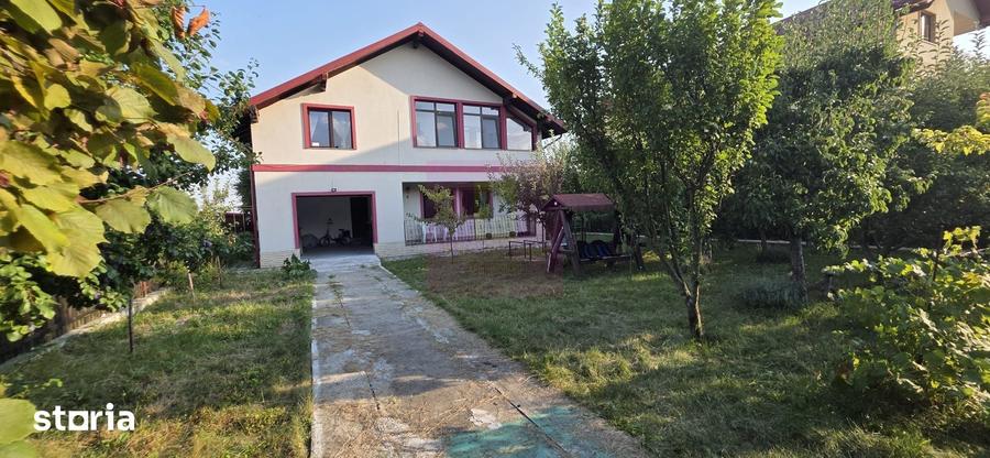 Vila 6 camere de vanzare in Banesti - 2